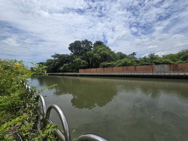 picture FOR SALE  LAND PROPERTY  118320000 BAHT. - 5/8