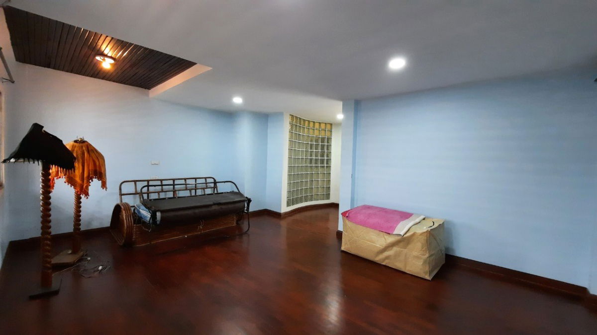 รูป หมู่บ้านวราธรวิลล์ พัฒนาการ 44 - รูปที่ 9/10