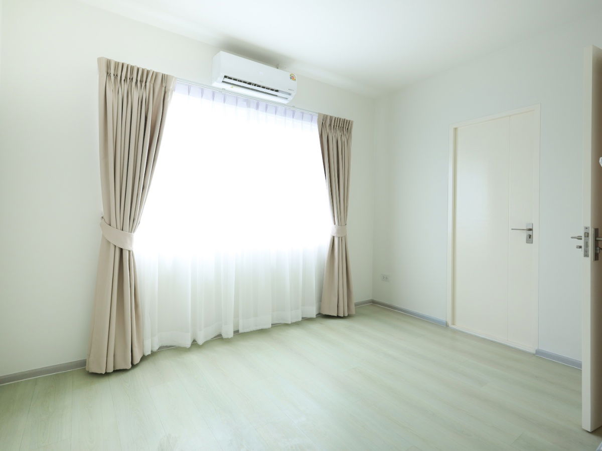 รูป ขายบ้าน อินดี้3 ประชาอุทิศ90 ห้องตกแต่งใหม่สวยตรงปก เพียง 2.35 ล. เดินทางสะดวกใกล้ทางด่วน - รูปที่ 22/47