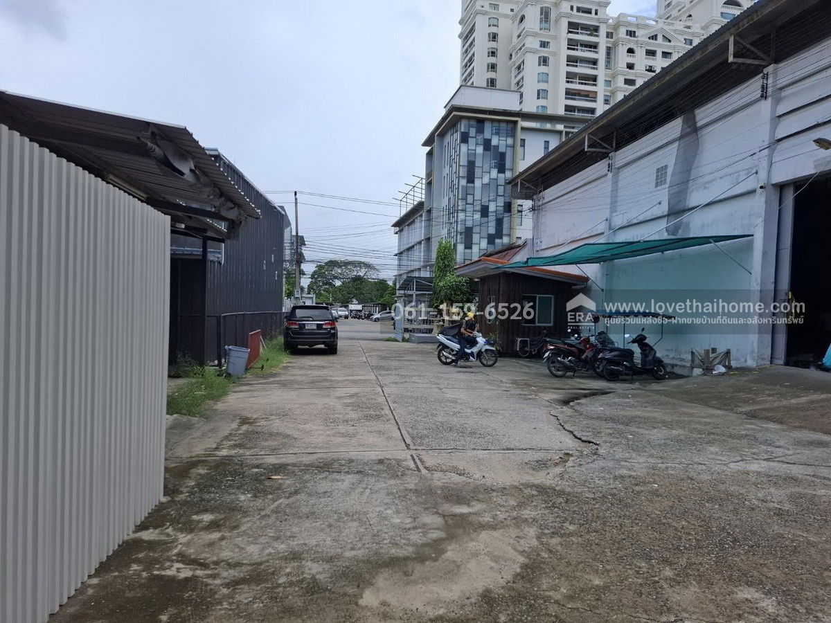 รูป ให้เช่าโกดัง ซ.พัฒนาการ 30 ทำเลย่านสวนหลวง เข้าซอยเพียง 1.3 เมตร (ขวามือ) 250 ตรม. เหมาะสำหรับทำเป็นที่เก็บสินค้า หรือทำเป็นสำงานได้ - รูปที่ 2/5