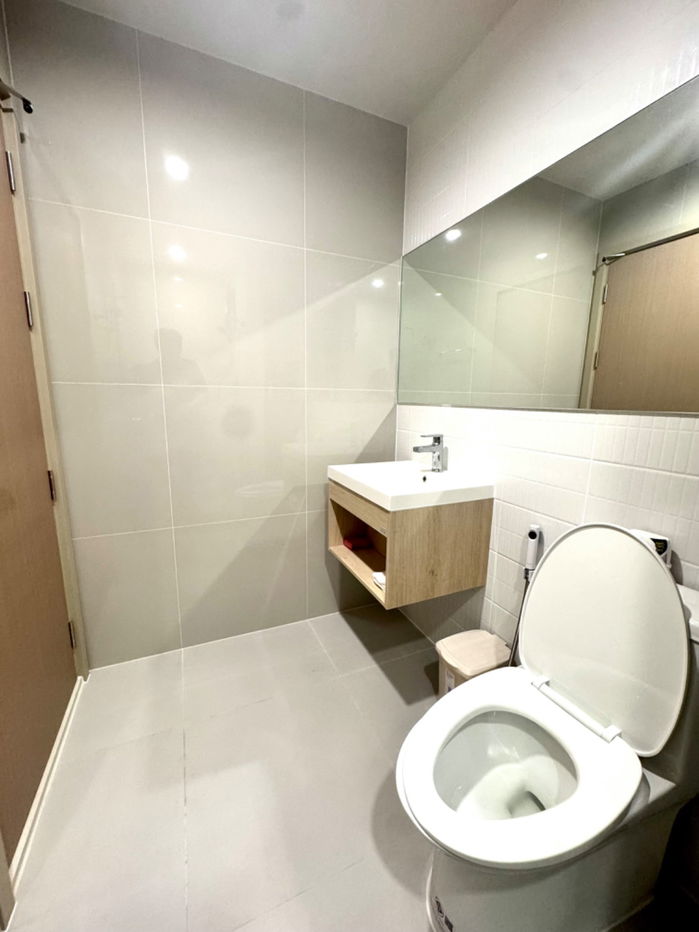 picture NUE Megaplus Condo for rent , 1 bedroom 30.56 sqm full furnished with WiFi - 10/21