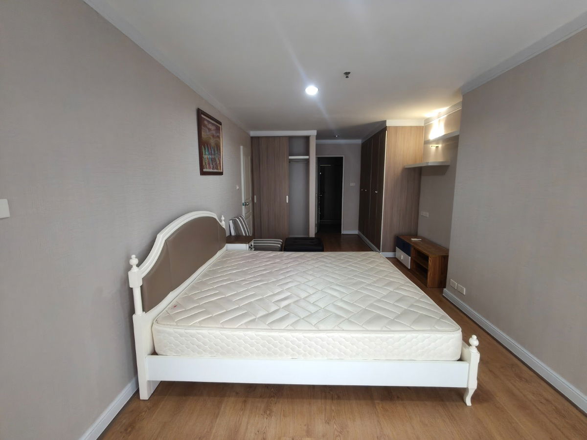 picture RARE FIND! 💎 Huge 127 sqm 3-Bedroom Condo for Rent at The Waterford Diamond, Phrom Phong - Unbeatable Price! - 31/36