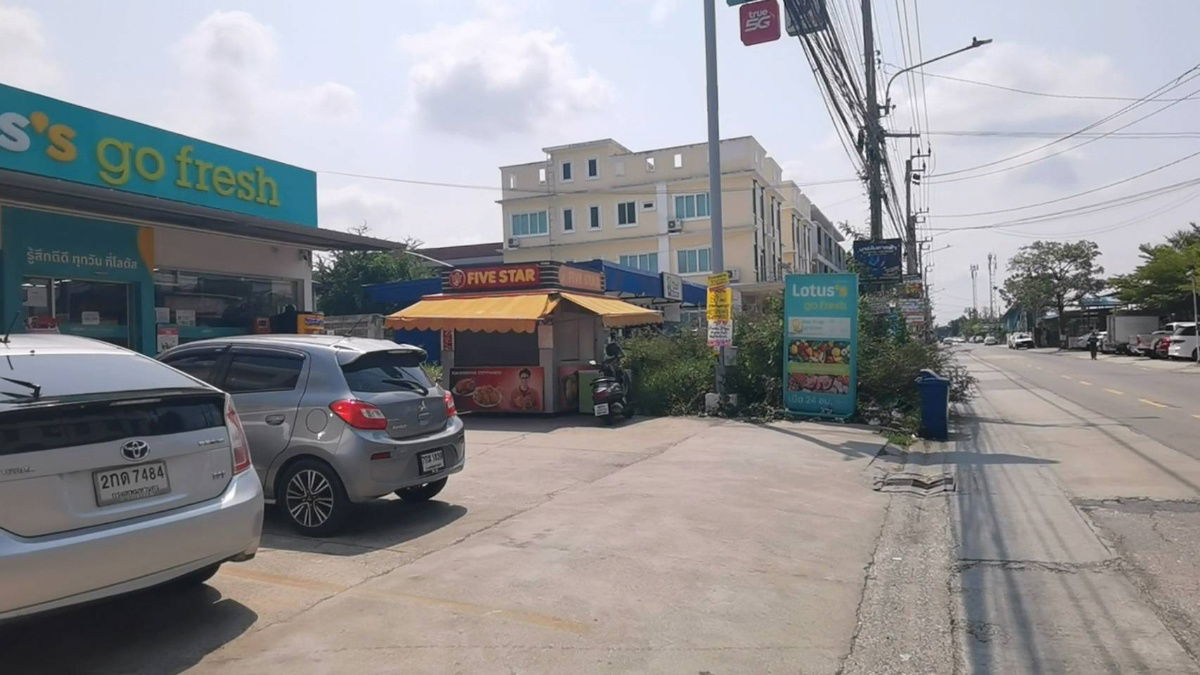 picture For sale: 3 and a half storey commercial building with 91 sq.w. of land, prime location, Soi Ramkhamhaeng 174, Lotus next to the house. - 11/11