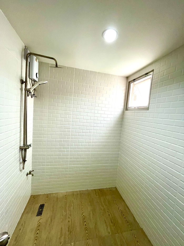 รูป 🏡 ทาวน์โฮมหรูให้เช่า พัฒนาการ 38 4 ชั้น 💰 เดือนละ 39,999 บาท 🐶🐱 เลี้ยงสัตว์ได้ รหัสทรัพย์: RS978 - รูปที่ 5/10