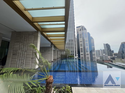 🔼🔽 AccomA 📩 Corner Unit 2 BR Condominium @Q1 Sukhumvit (AA44269)