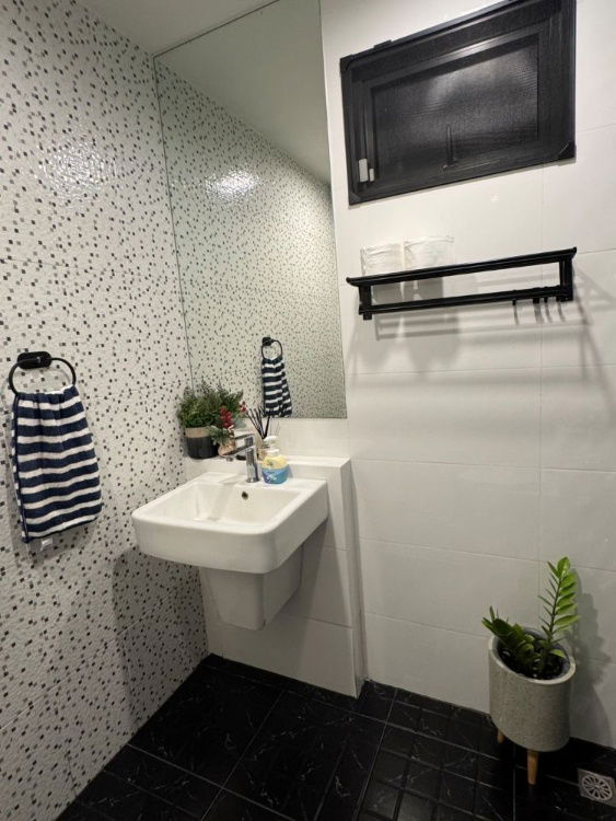 รูป ขายบ้านเดี่ยว 2 ชั้น สราญสิริ รามคำแหง บ้านสวย ตกแต่งสไตล์โมเดิร์น พร้อมเข้าอยู่  - รูปที่ 10/14