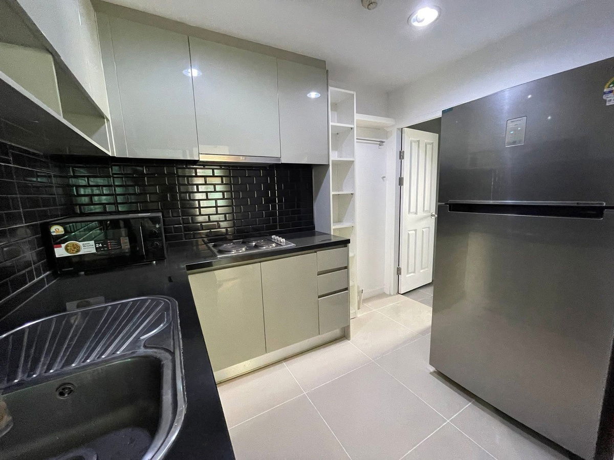 picture #S4150 For Rent Belle Grand Rama 9 - 8/11