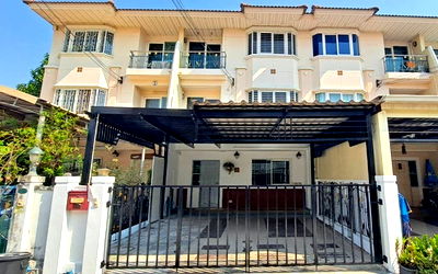 Townhouses for rent Bang Pu Industrial Estate : Sarasas Witaed Suvarnabhumi 200m. For rent 3-storey townhouse 24sq.w. 284sq.m. MRT Sri Dan 1.2 km.