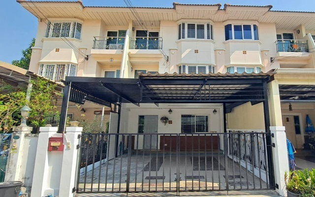picture Sarasas Witaed Suvarnabhumi 200m. For rent 3-storey townhouse 24sq.w. 284sq.m. MRT Sri Dan 1.2 km. - 1/8