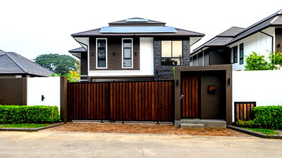 บ้านเดี่ยว วัดเกต เชียงใหม่ : 🌴 Luxury Pool Villa House for Sale 🌴