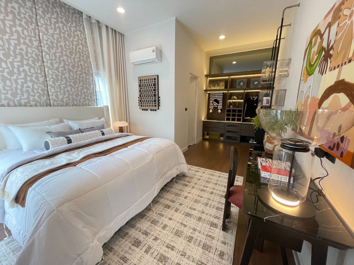 รูป เศรษฐสิริ งามวงศ์วาน บ้านหรูใจกลางเมืองงามวงศ์วาน "พร้อมตกแต่งเข้าอยู่ได้เลย" เฟอร์นิเจอร์ครบ มีความเป็นส่วนตัว - รูปที่ 7/20