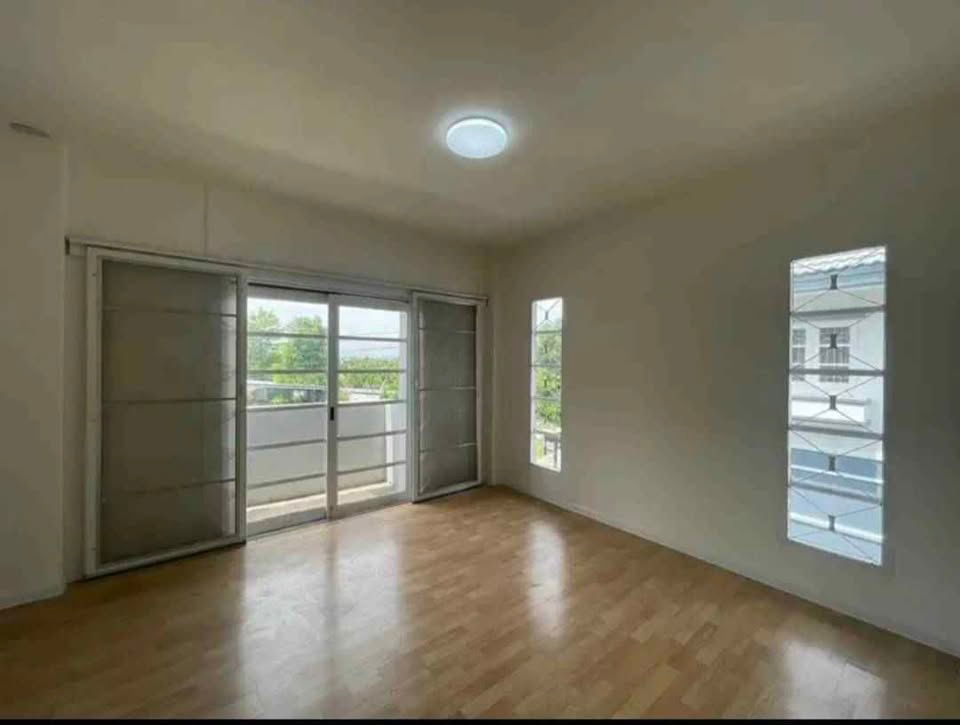 picture R2550 House For Rent Flora Ville - 14/14