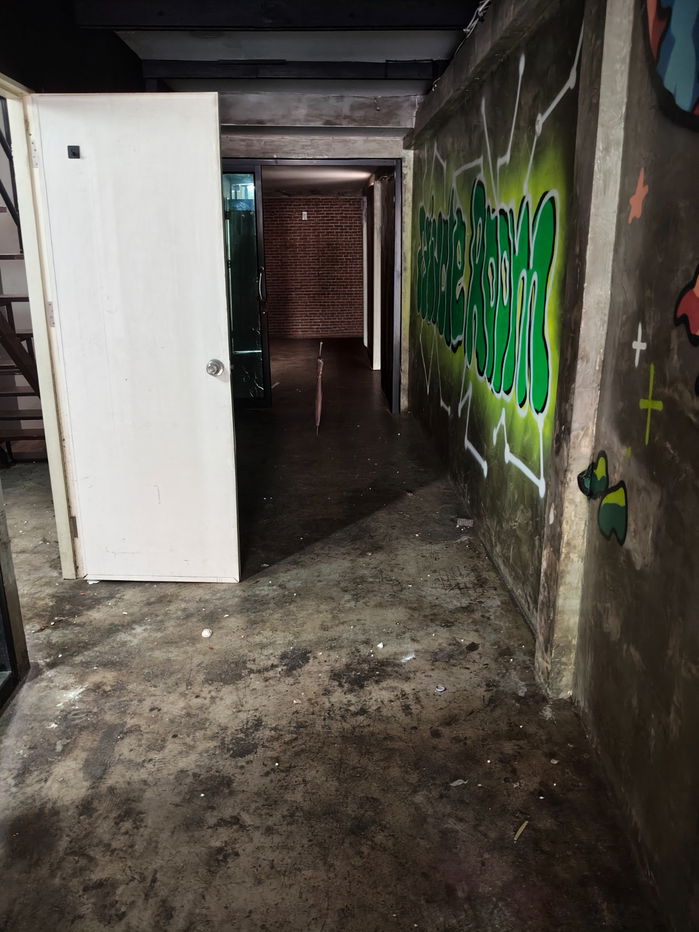 picture There is a vacant house for rent (on the main road near Talat Phlu) - 8/13