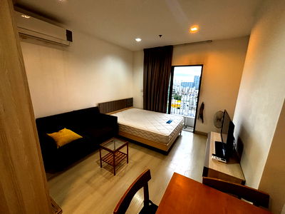 คอนโด ซอยอ่อนนุช (สุขุมวิท 77) : Foreigner Quota ขายคอนโด Ideo Mobi Sukhumvit 81 ราคา 12,000 บาท/เดือน [MNr250516]