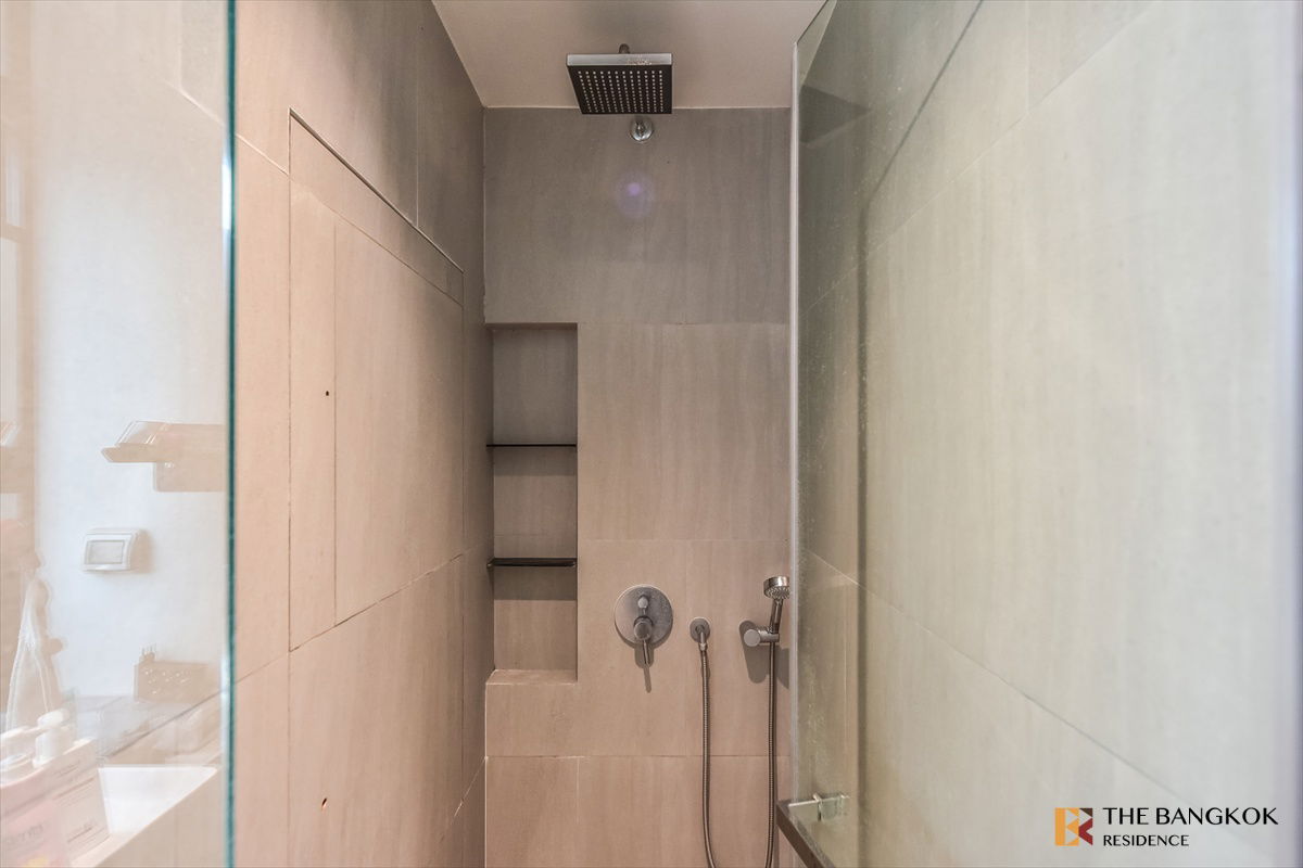 picture The Lofts Silom near BTS Surasak Luxury Condo in Central City Location - 10/11