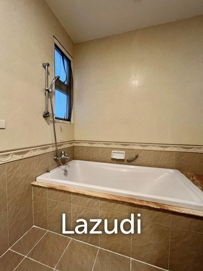 picture 5 Bed 6 Bath 320 SQ.M House in Huai khwang - 29/32