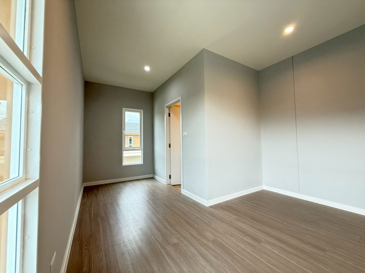 picture Single house The best location! On the main road! Near the expressway!  Special price 7.39 MB  Anasiri Tiwanon-Srisaman Project By SANSIRI - 10/22