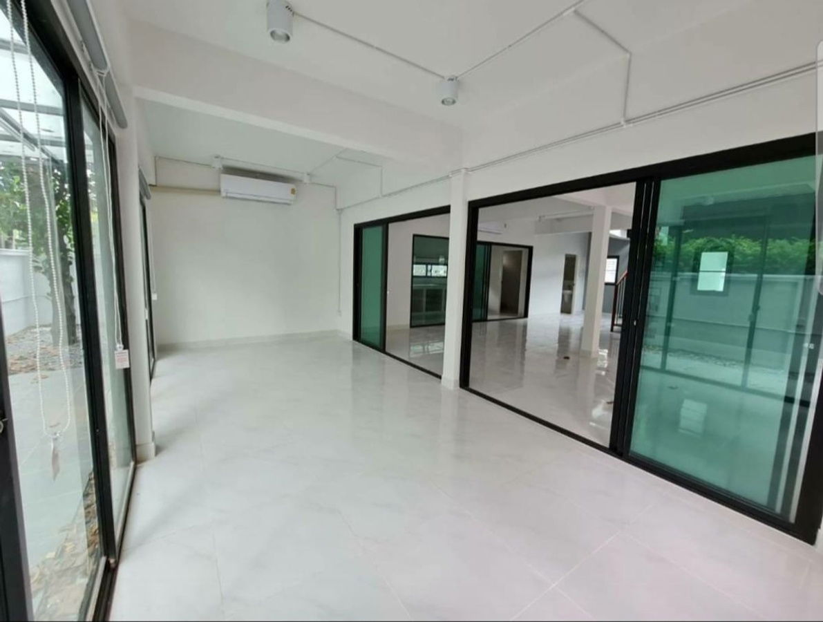 picture Rent Home Office Chokchai 4 Lat Phrao - 5/18
