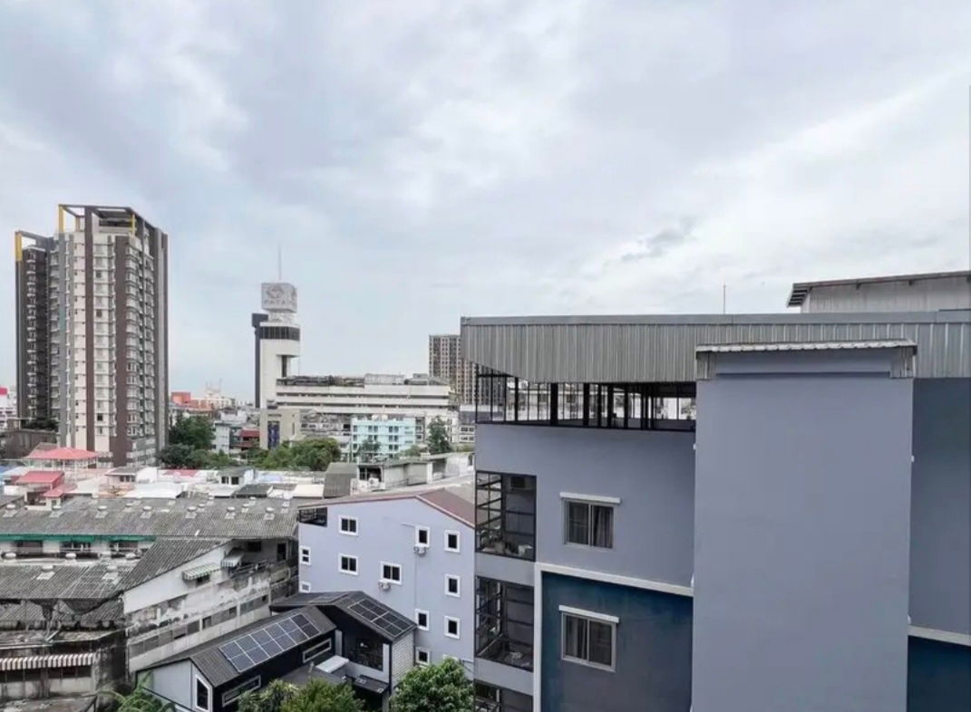 picture Condo For Rent //  Chewathai Pinklao - 13/13