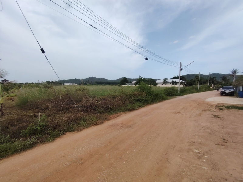 picture 2-3-82 Rai | Home Development Land  In a Fast Developing Residential Area! - 4/11