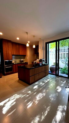 เช่าทาวน์โฮม เขตยานนาวา : ให้เช่า: Garden House 4 ชั้น ซอยนนทรี ใกล้สาทร & สีลม เชื่อมต่อถนนนราธิวาสและพระราม 3 💰 ค่าเช่า 55,000 บาท รหัสทรัพย์: RS973 