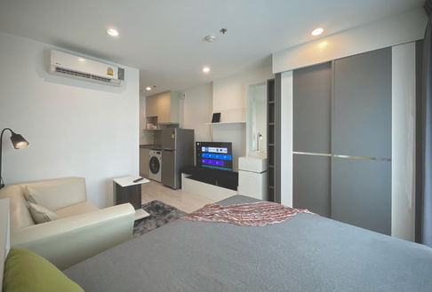 For rent!!  IDEO Mobi Wongsawang Interchange ** 9.5K. per month ** 23 sq.m.  1Bed 1Bath  28th Floor