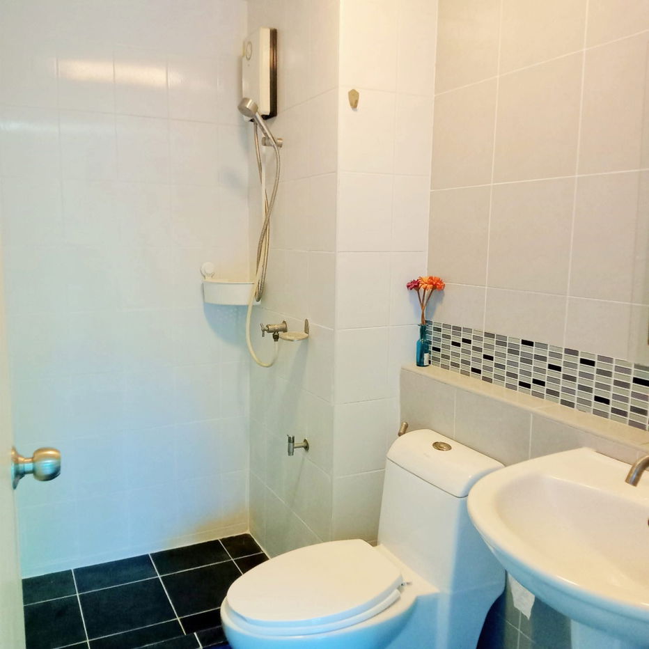รูป ให้เช่าดีคอนโด รามคำแหง 64 ห้องสวย มีเครื่องซักผ้า 📞097-2161939 - รูปที่ 8/12