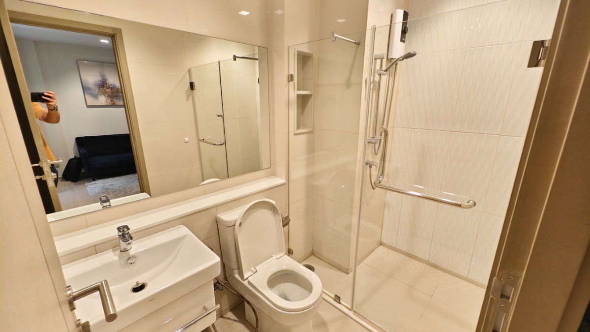 picture ✨ Fully-Furnished Condo for Rent! Life Asoke - Rama 9 ✨ - 3/10