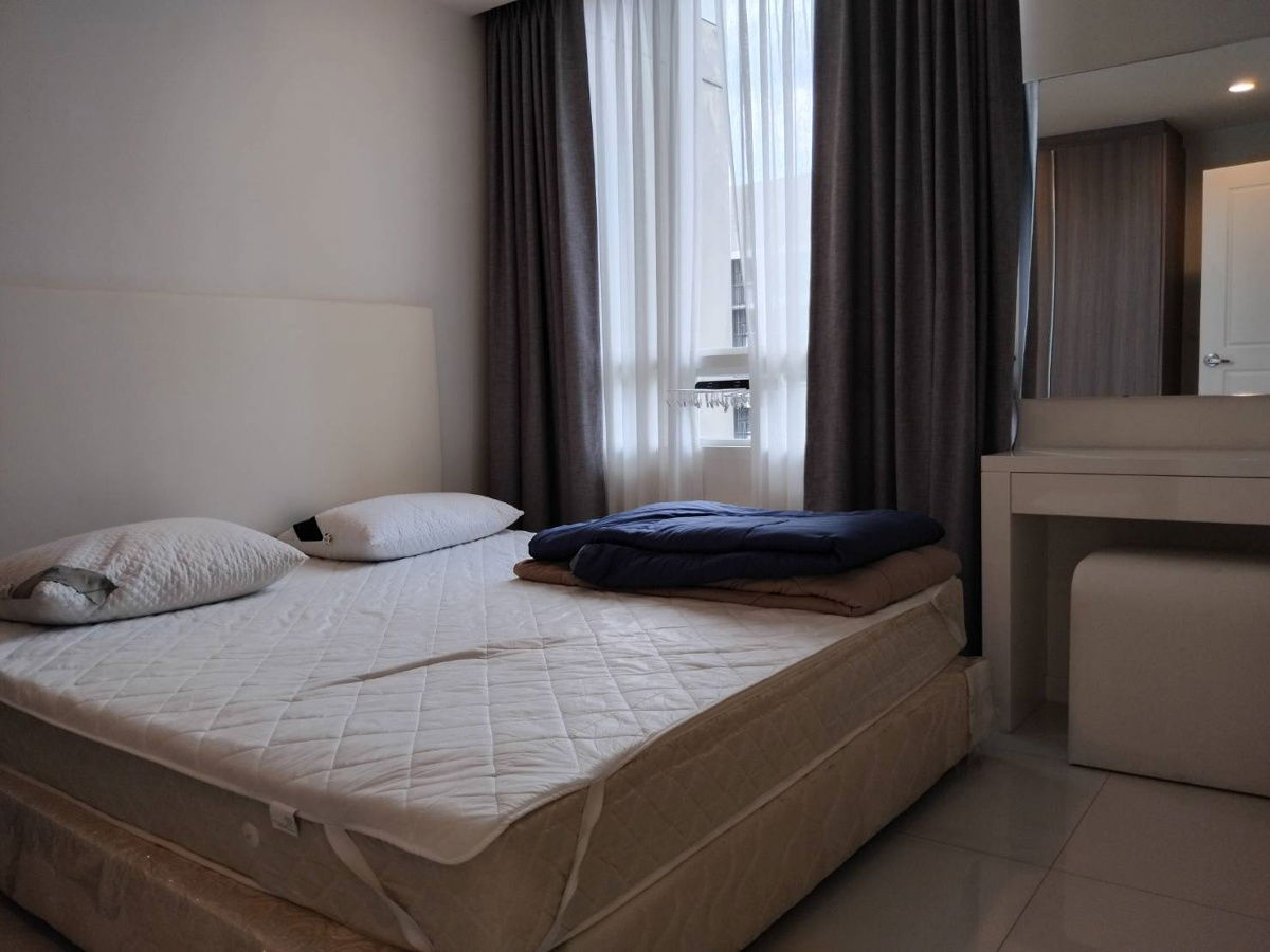 picture Element Srinakarin Condo for rent Pool view 17,000 THB. - 13/16