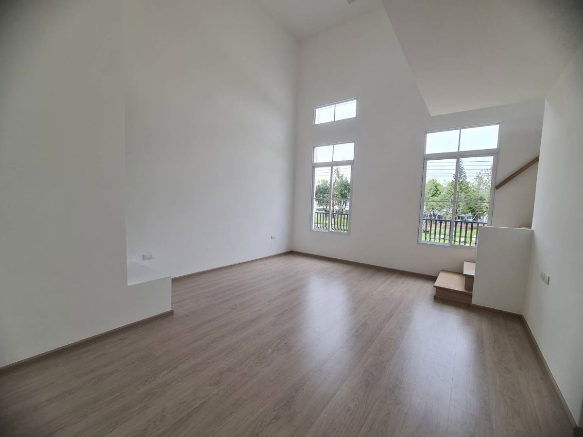 picture 🏡 BN028 | Brand New Townhome for Sale – Never Occupied 🏡  📍 Indy 2 Bangna–Ramkhamhaeng Village - 4/13