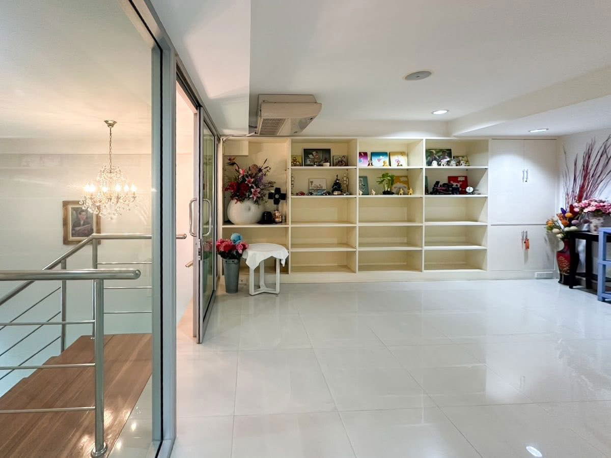 picture #R5274 Office for rent  in Rama 4 - 5/12