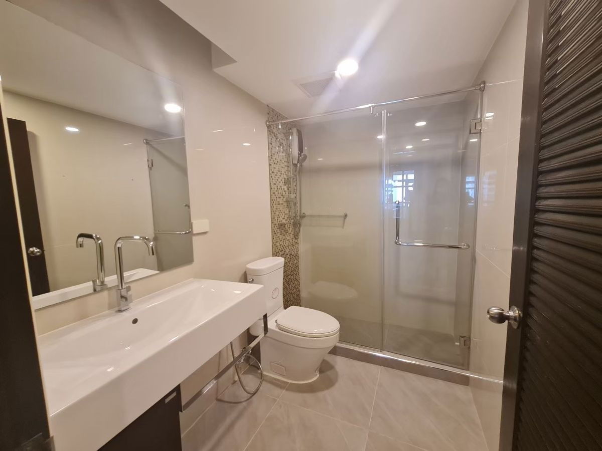 รูป Code: KJ7802  ให้เช่า Royal Castle Sukhumvit 39 🔥🔥 จองเดือนนี้รับส่วนลด1,000บาท 🔥🔥 @kjcondo (มี@ข้างหน้าด้วยนะคะ) - รูปที่ 11/12
