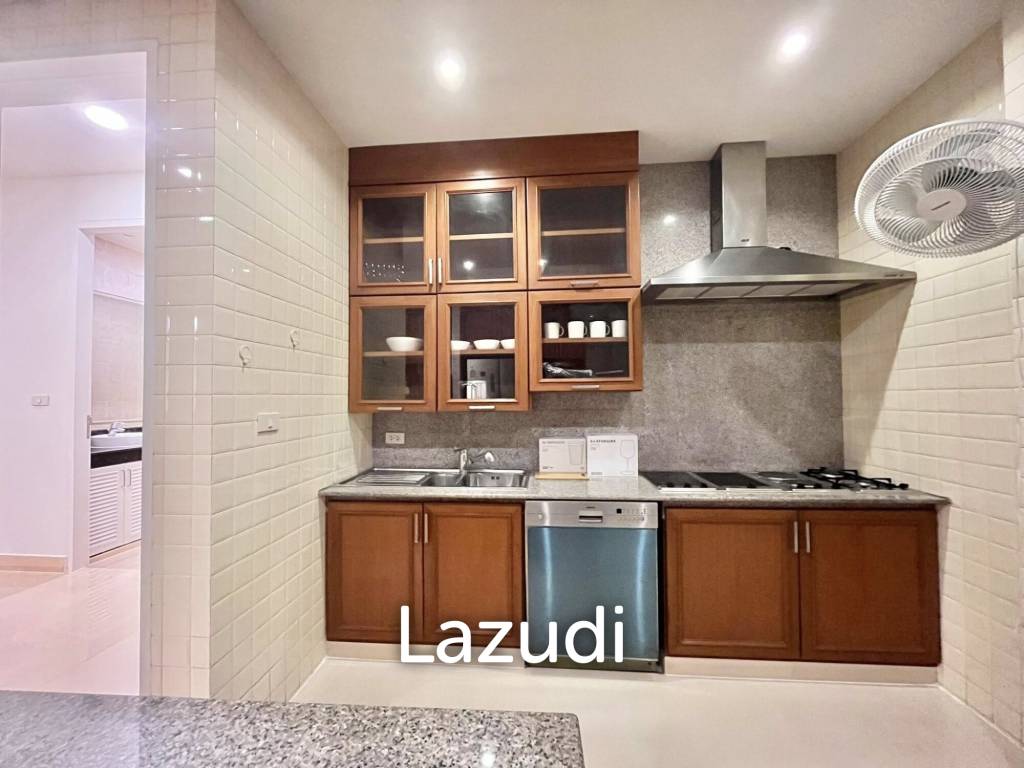 picture 5 Bed 6 Bath 320 SQ.M House in Huai khwang - 25/32