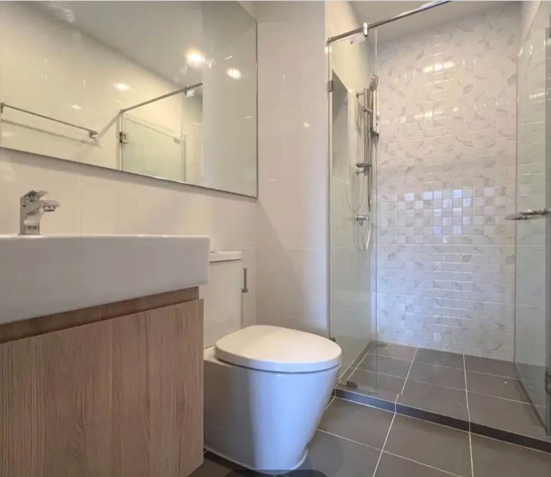 picture Condo For Rent //  Chewathai Pinklao - 12/13