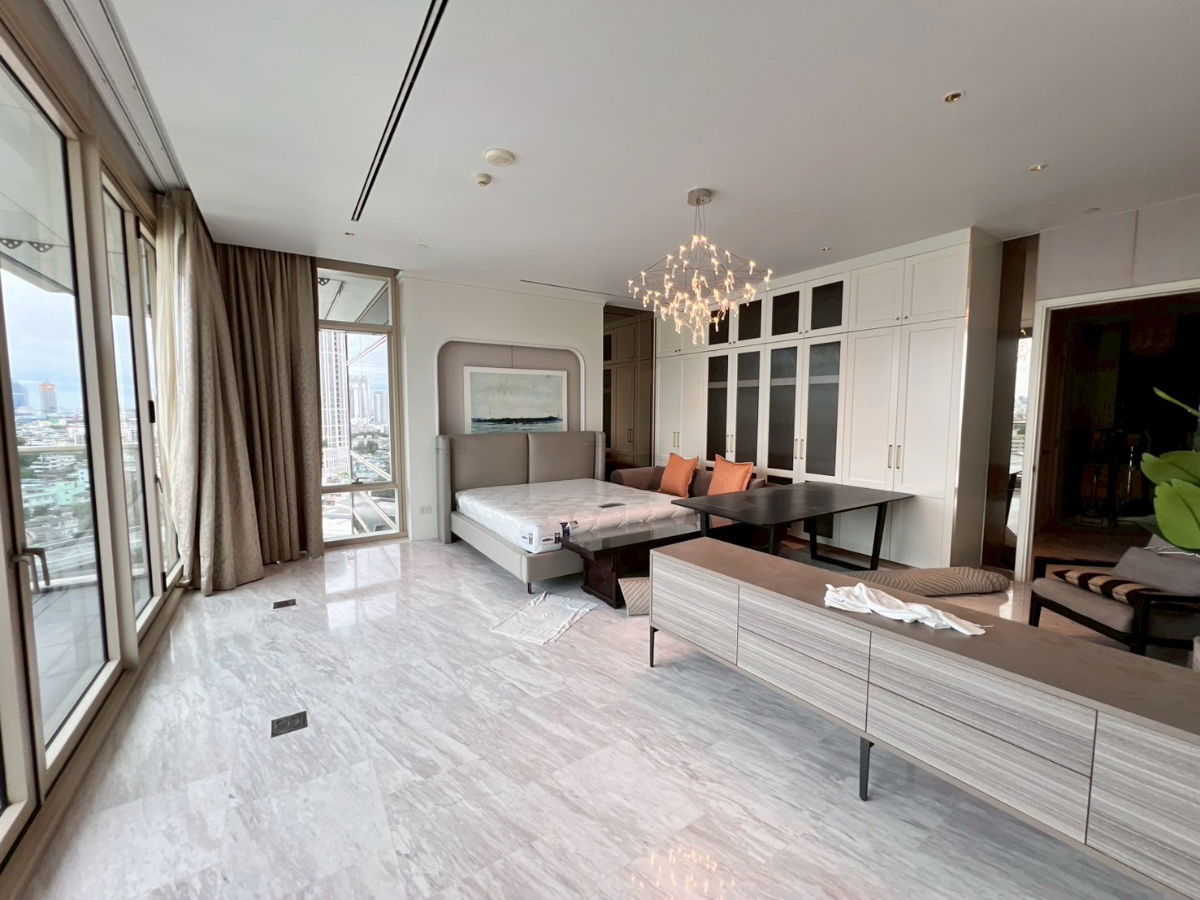 picture Available !!  Super Luxury!!!! 4 Beds 3 Baths  - 31/36