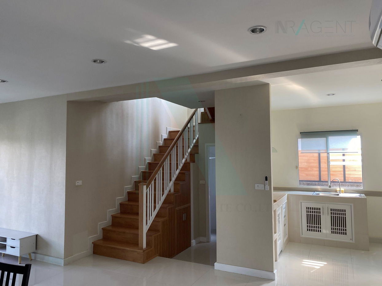 picture 📌 For Rent 2-story Twin house PASSORN PRESTIGE LUXE PATTANAKARN 3 bedroom 2 bathroom - 4/8