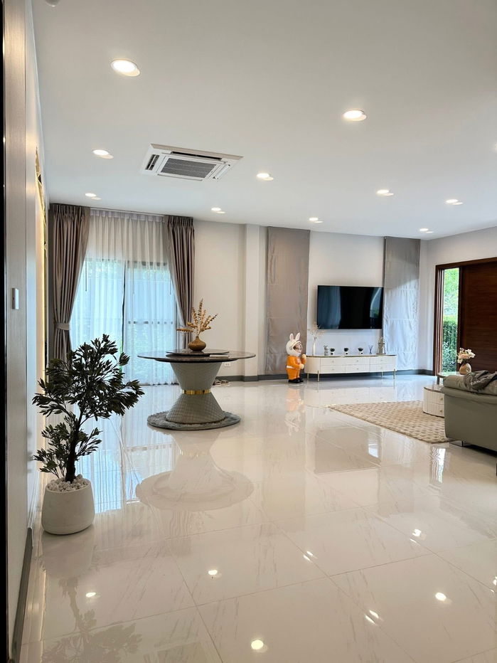 picture For rent The City Bangna, large unit,  full furnished with Luxury style, 5 beds. Ready to move in - 6/19