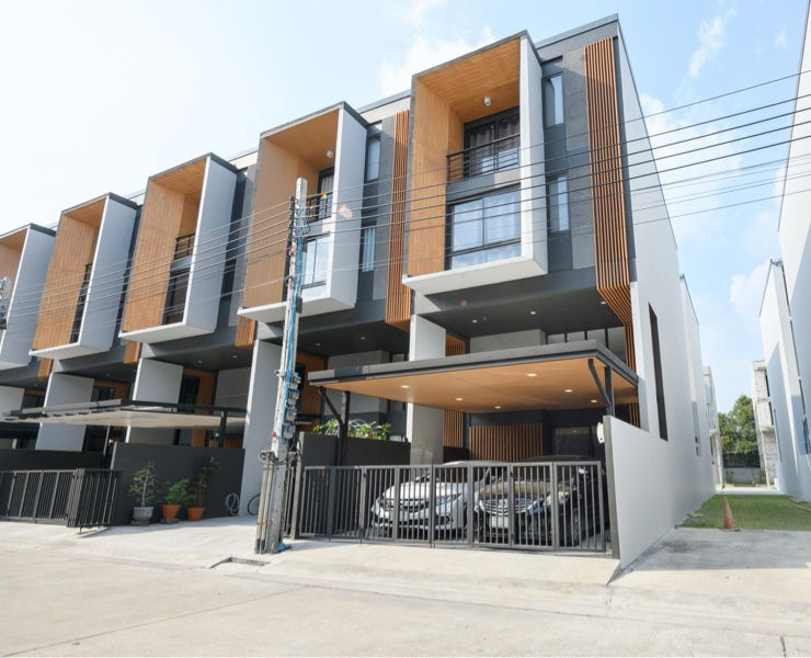 picture Ready-to-Move-In Home ❗️❗️  💫Townhome at Shizen Project, Pattanakarn 32 - 1/13