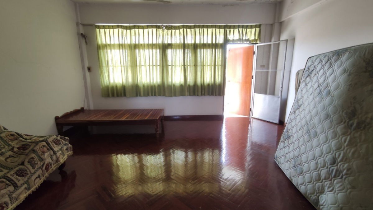 รูป โอกาสทอง! บ้าน 92 ตร.วา ราคาดี ใกล้ศิริราช-MRT บางขุนนนท์ - รูปที่ 8/13
