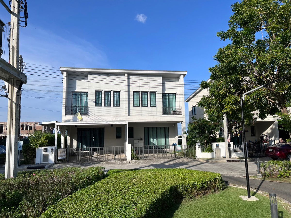 รูป 🏡 ขายทาวน์เฮาส์ 2 ชั้น หน้าบ้านไม่ชนใคร! พร้อมอยู่ ทำเลดี บางนา-ตราด กม.29 (ใกล้ ABAC / สุวรรณภูมิ) - รูปที่ 1/15