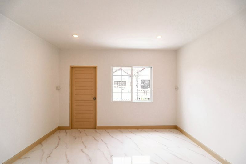 picture Townhouse for sale, Siwapha Village, 4 bedrooms 2 bathrooms Size 23 square wah, Fully furnished - 9/17