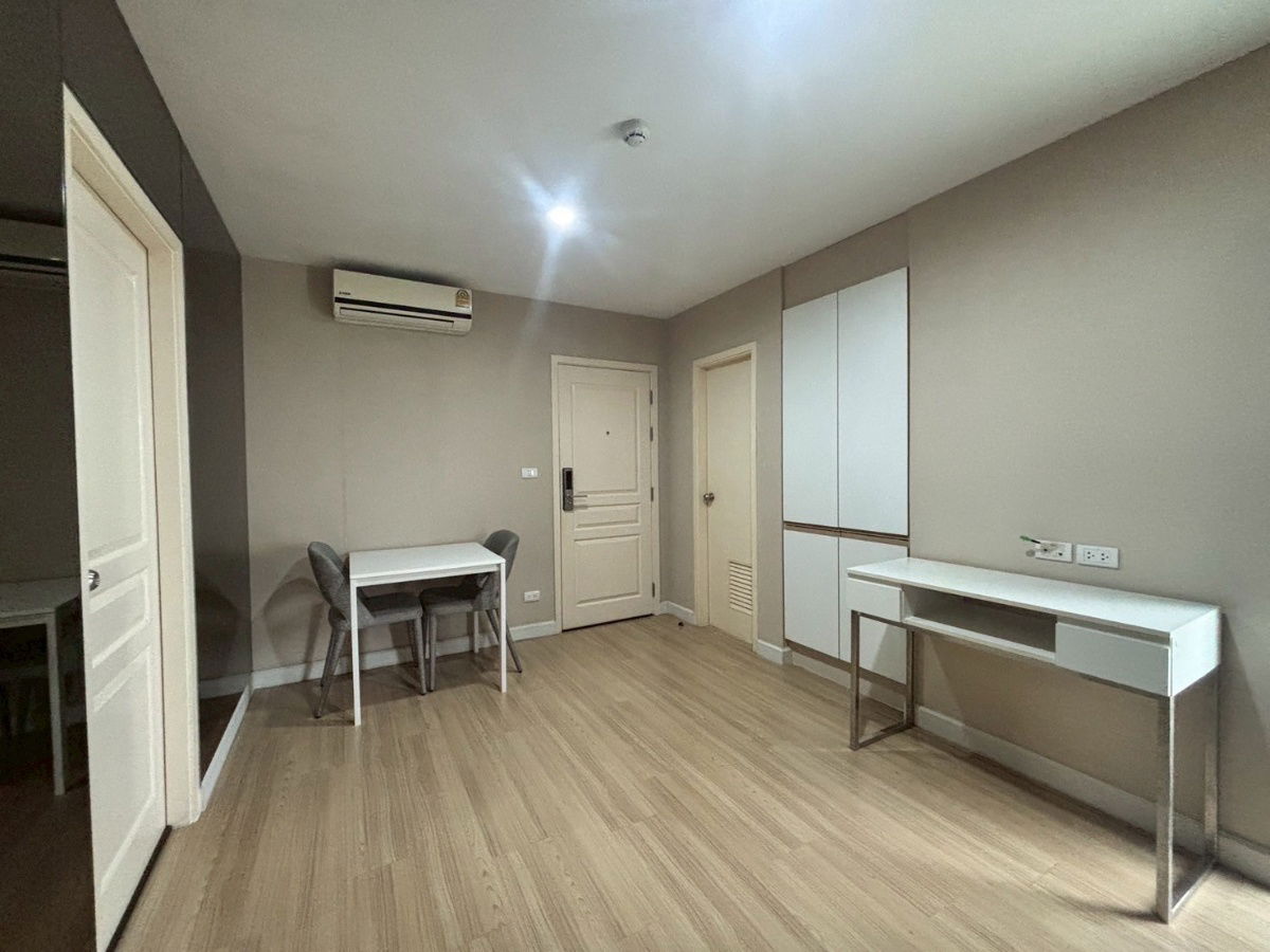 picture Condo For Rent | Pool View The Best Value In The Project “The Nest Sukhumvit 22” 35 Sq.m. Near MRT Queen Sirikit National Convention Center - 2/16