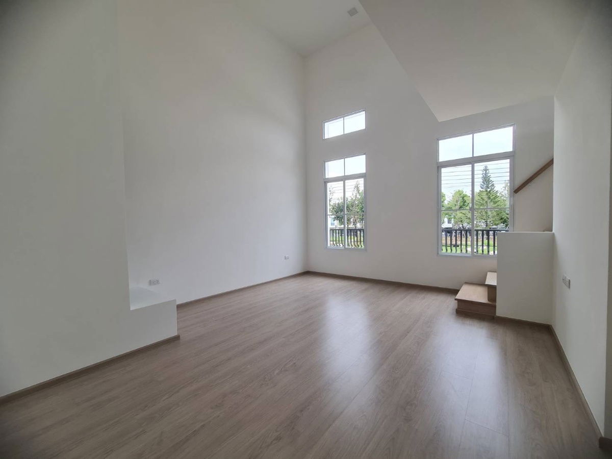 picture 🏡 BN028 | Brand New Townhome for Sale – Never Occupied 🏡  📍 Indy 2 Bangna–Ramkhamhaeng Village - 7/13