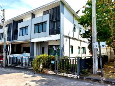 Townhouses for sale Bangkok : ทาวน์เฮ้าส์ 140.8 square meter Bangkok Prawet Dok Mai for 3430000 THB