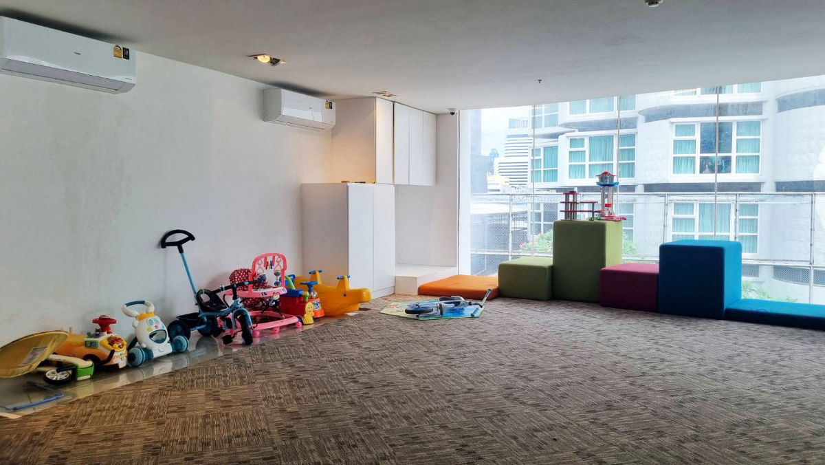 picture 15 Sukhumvit Residences for sale, near BTS Nana / Asoke, Bangkok - 12/12