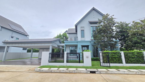 🔥ขายบ้านตัวอย่าง‼️ บ้านเดี่ยว 8/4  โครงการสราญสิริ เทียนทะเล30 สไตล์ MODERN FARMHOUSE ในทำเลศักยภาพ ใจกลางเมือ งรายล้อมด้วยสิ่งอำนวยความสะดวกครบครัน 