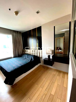 Condos for sale : Large Room 1 Bed 52 sq.m. High Fl. 10+ Good Location Close to BTS Thong Lo 150 m. at Siri at Sukhumvit Condo  / Condo For Sale