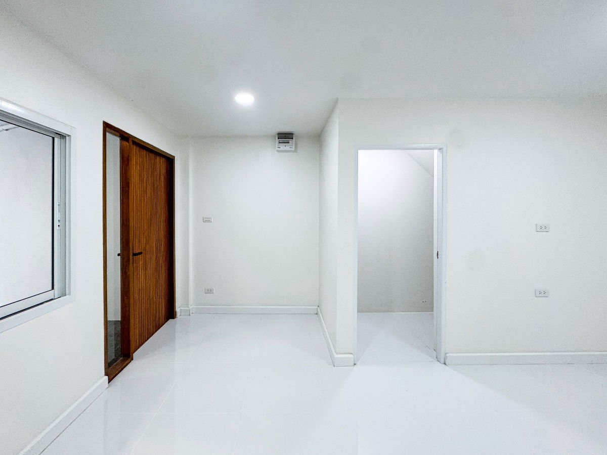 picture For sell  Townhome  Village 84 - 6/11