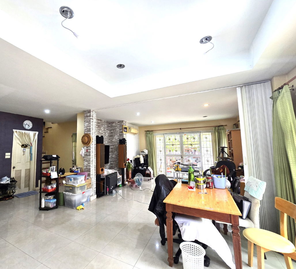 รูป ซื้อบ้านเดี่ยวแต่ได้ราคาเท่าทาวน์โฮม ถูกมาก!!! บ้านเดี่ยว หลังมุม หมู่บ้าน โรยัลปาร์ควิลล์ สุวินทวงศ์ เดินทางสะดวกหมู่บ้านติดถนนสุวินทวงศ์  - รูปที่ 4/15