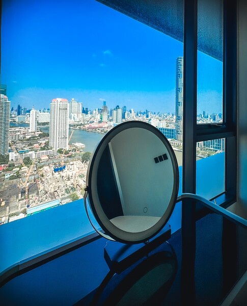 picture For Rent: Chapter Charoennakhon Riverside Condo High-rise  with 2 towers, located by the Chao Phraya River. 2 Bedrooms, 2 Bathrooms, 67.55 sq.m. - 5/11